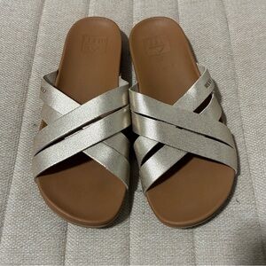 Reef Cushion Spring Bloom slide sandals Size 8